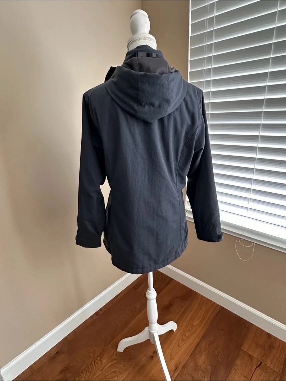 ExOfficio Women’s Waterproof Rain Jacket Black Packable Travel Hooded Size Small
